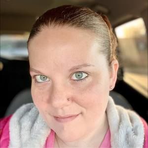 Meet your Posher, Chrystal